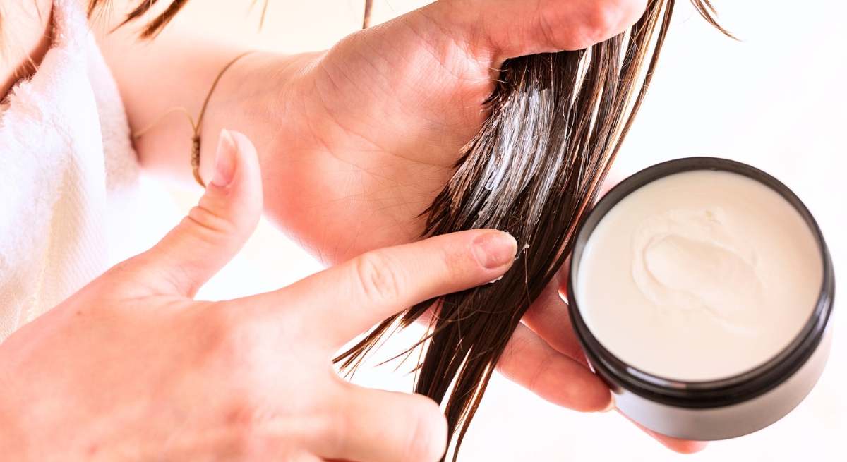 Lee más sobre el artículo Mascarillas Capilares: Guía Completa para Elegir la Mejor Según tu Tipo de Cabello